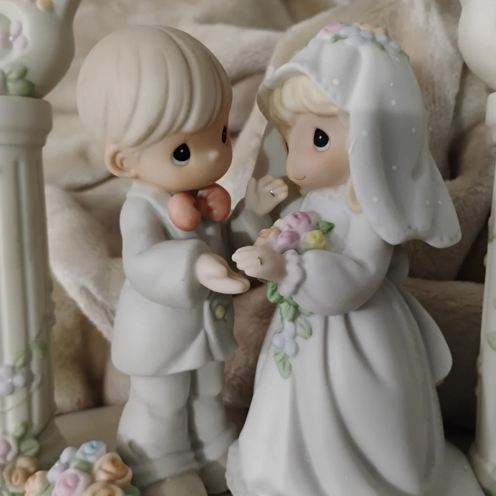 Romantic Wedding Cake Topper Figurine